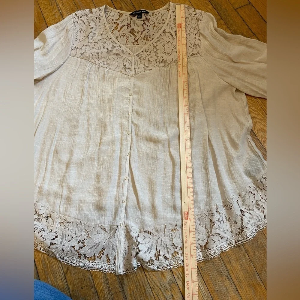 Zac & Rachel Cream Lace Blouse - Picture 5 of 8